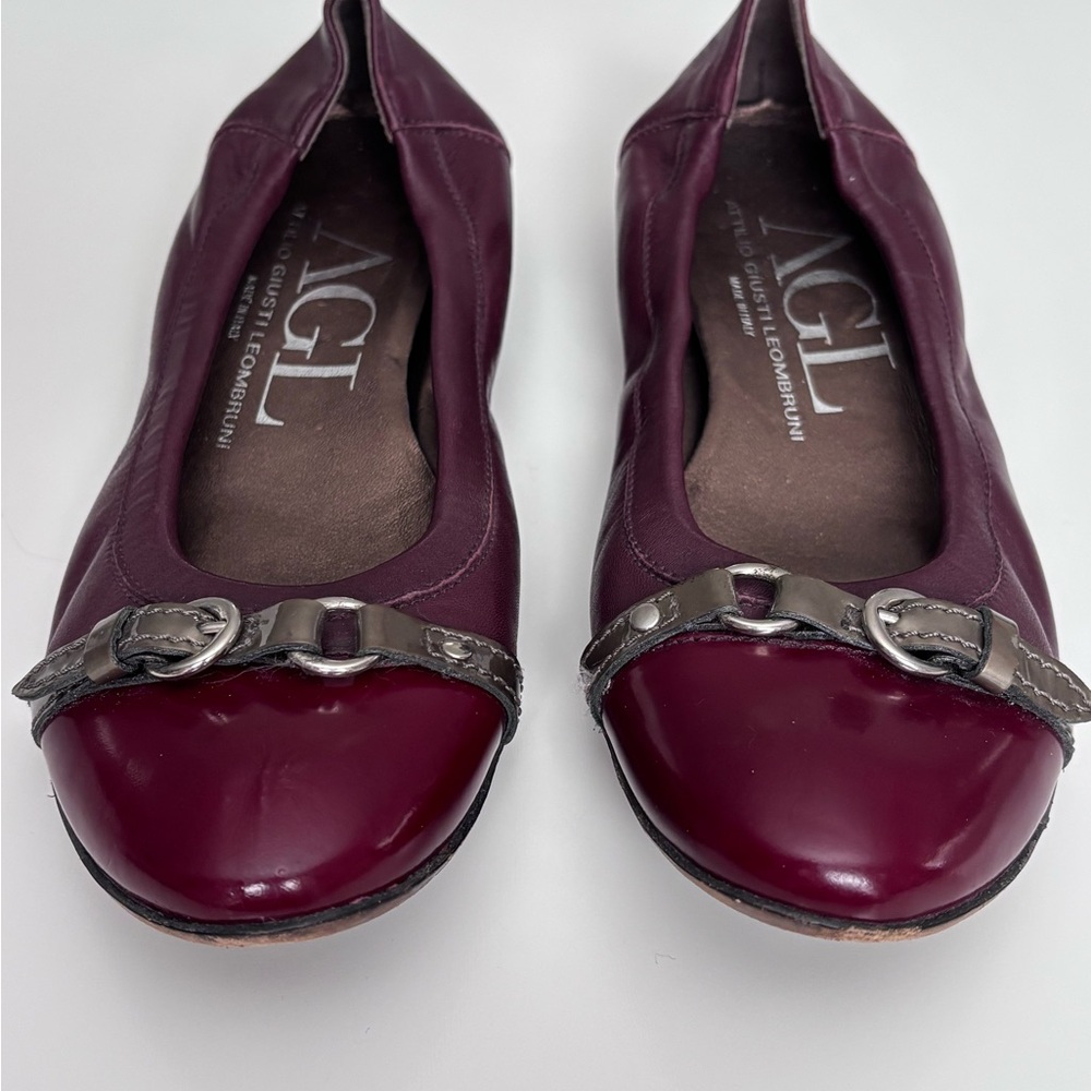 AGL Women's Burgundy Flats with Silver Accents. Made in Italy. Size 37 1/ (7)